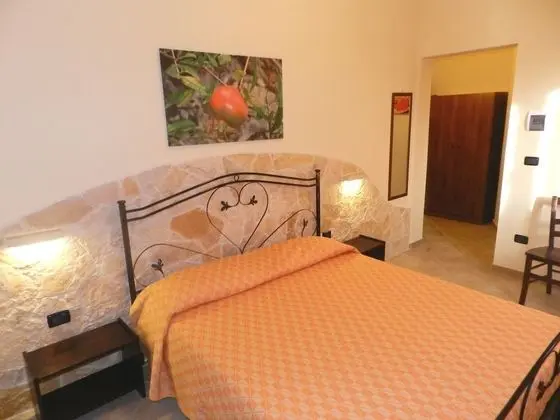 Tek Büyük Yataklı Oda (Melograno)