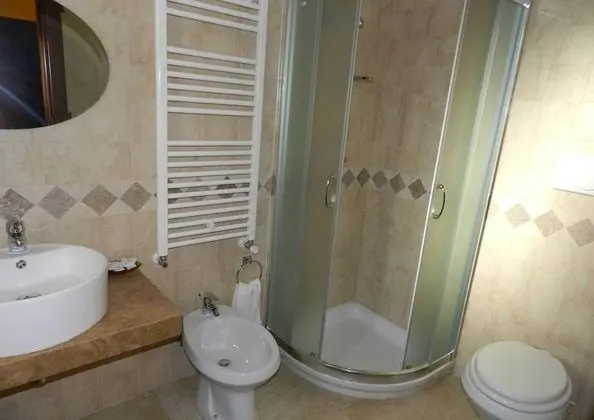 Tek Büyük Yataklı Oda (Melograno)