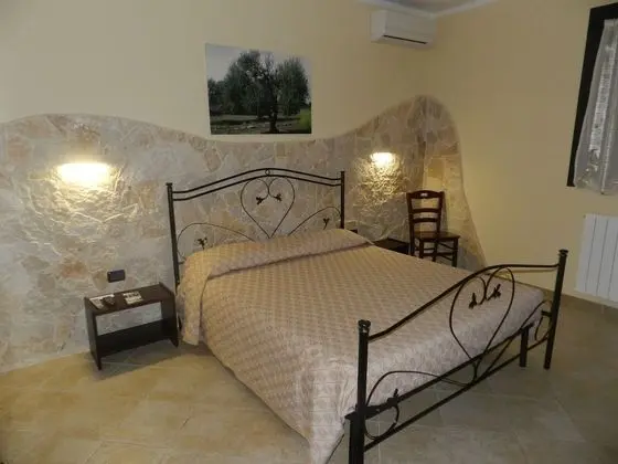 Tek Büyük Yataklı Oda (Ulivo)