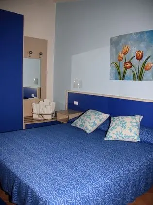 Tek Büyük veya İki Ayrı Yataklı Oda, Okyanus Manzaralı