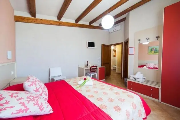 Tek Büyük veya İki Ayrı Yataklı Oda, Okyanus Manzaralı