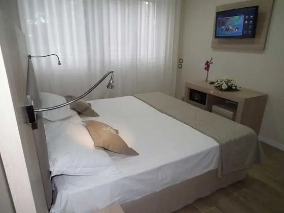 Superior Büyük Yataklı Tek Kişilik Oda