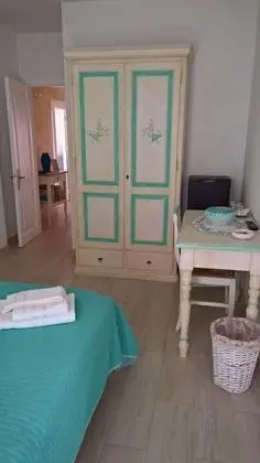 Tek Büyük veya İki Ayrı Yataklı Oda, Balkon, Bahçe Manzaralı