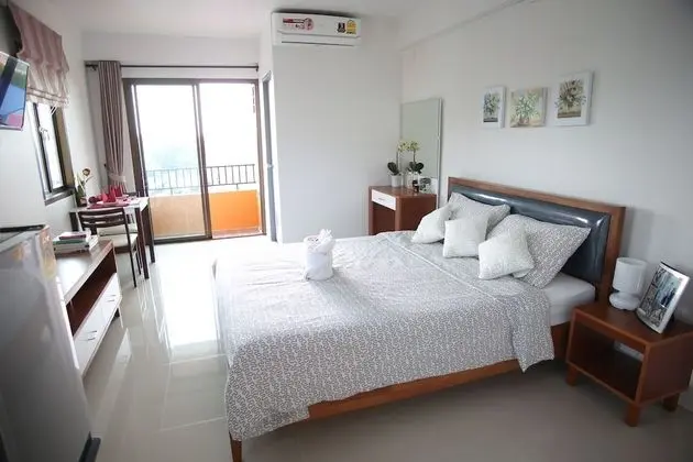 Standard Queen Bed