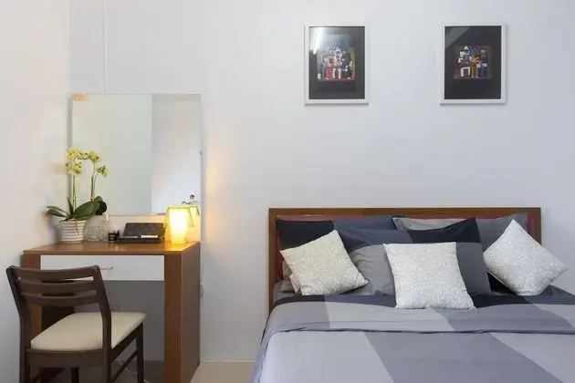 Standard Queen Bed