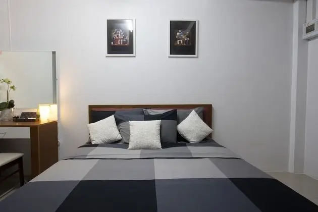 Standard Queen Bed
