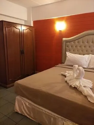 Superior Tek Büyük veya İki Ayrı Yataklı Oda