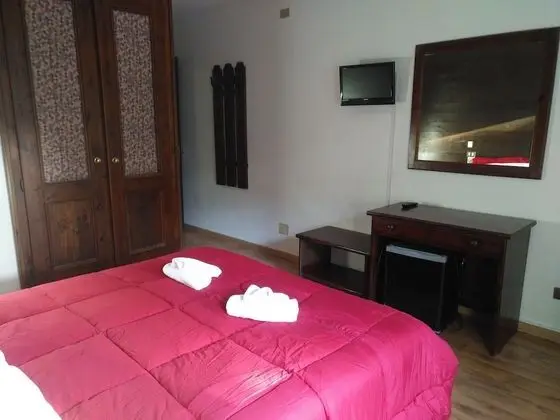 Üç Kişilik Oda