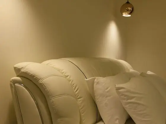 Deluxe Tek Büyük Yataklı Oda (R302)