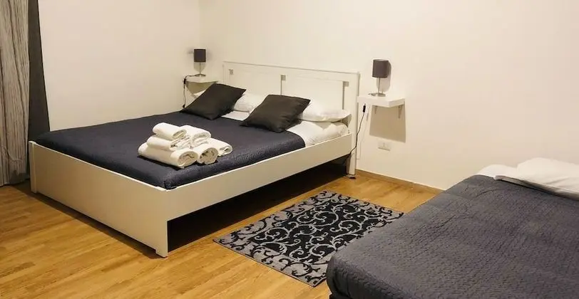 Family Oda, 1 Büyük (Queen) Boy Yatak ve Çekyat