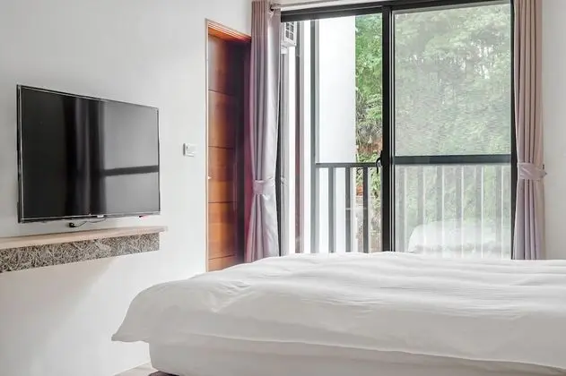 Deluxe Tek Büyük Yataklı Oda, Balkon