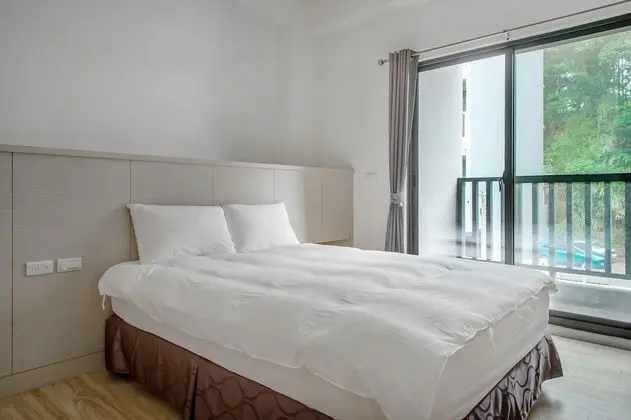 Tek Büyük Yataklı Oda, Balkon