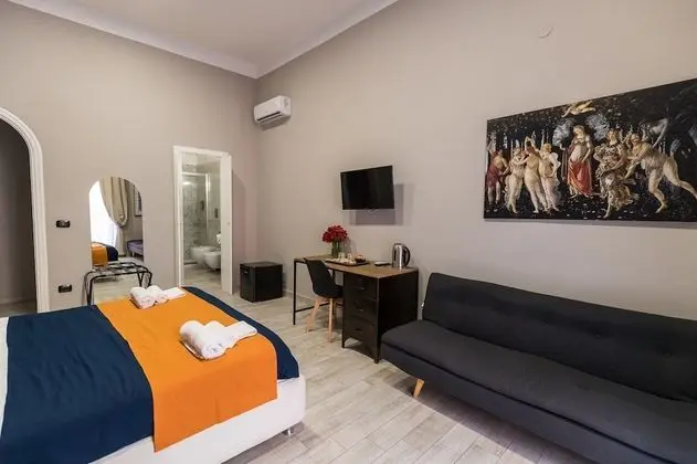 Üç Kişilik Oda, Balkon