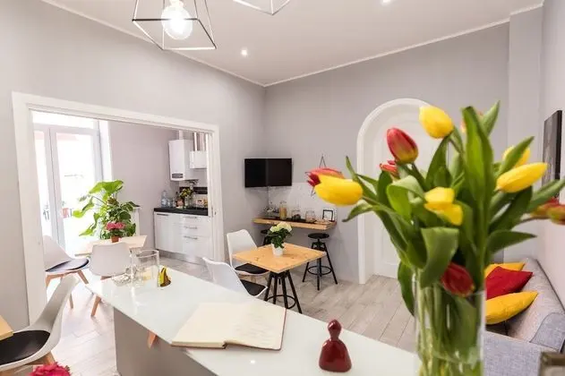 Üç Kişilik Oda, Balkon