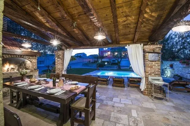 Villa, Sigara İçilebilir