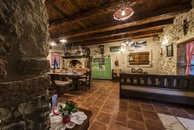 Villa, Sigara İçilebilir