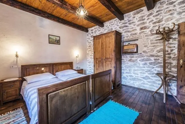 Villa, Sigara İçilebilir