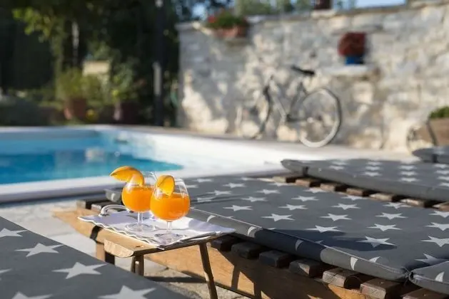 Villa, Sigara İçilebilir