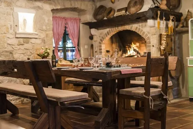 Villa, Sigara İçilebilir