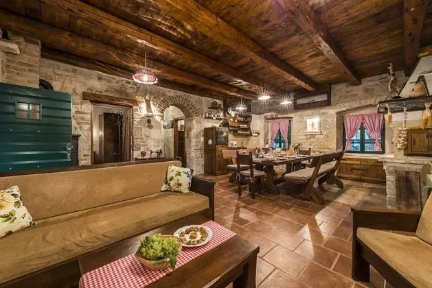 Villa, Sigara İçilebilir