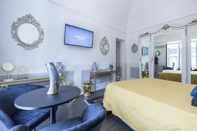 Deluxe Ev (External Bathroom)