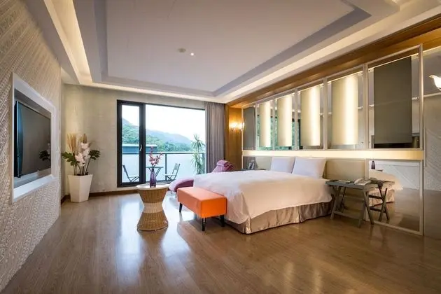 Luxury Tek Büyük Yataklı Oda