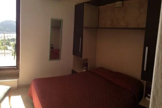 Tek Büyük Yataklı Oda, Teras, Deniz Manzaralı