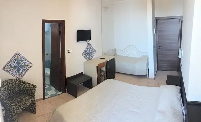 Üç Kişilik Oda, Teras, Deniz Manzaralı