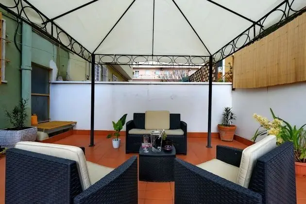 Basic Süit, Sigara İçilmez