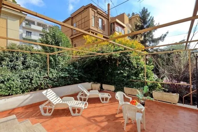 Basic Süit, Sigara İçilmez