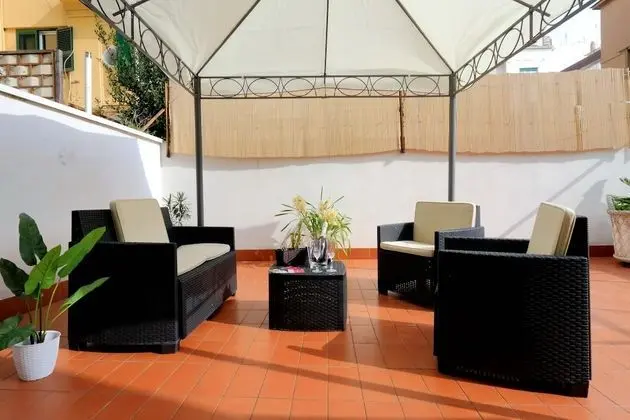 Basic Süit, Sigara İçilmez