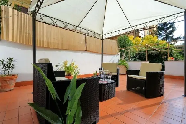 Basic Süit, Sigara İçilmez