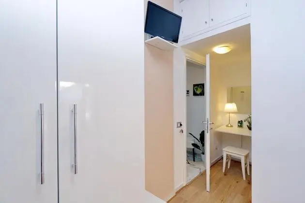 Basic Süit, Sigara İçilmez