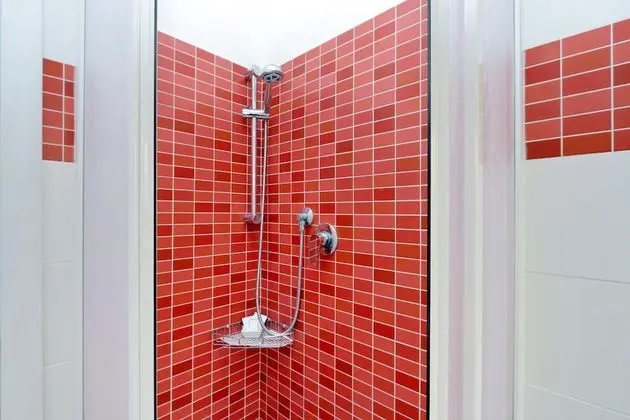 Basic Süit, Sigara İçilmez