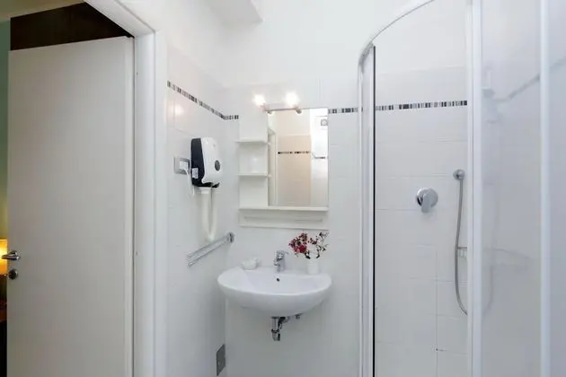 Tek Büyük Yataklı Oda, Özel Banyo