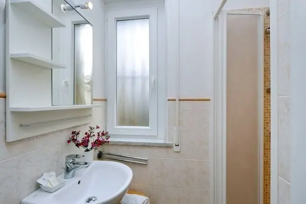 Tek Büyük Yataklı Oda, Özel Banyo