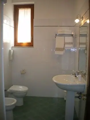Standard Üç Kişilik Oda