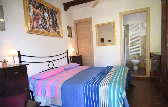 Standard Tek Büyük Yataklı Oda