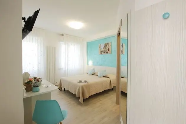 Deluxe Tek Büyük Yataklı Oda, Bahçe Manzaralı