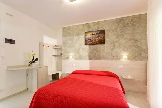 Deluxe Tek Büyük Yataklı Oda, Bahçe Manzaralı