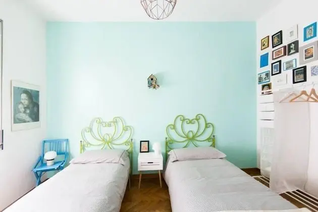 İki Ayrı Yataklı Oda, Özel Banyo (Bais)