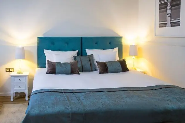 Standard Oda, 1 Çift Kişilik Yatak ve Çekyat