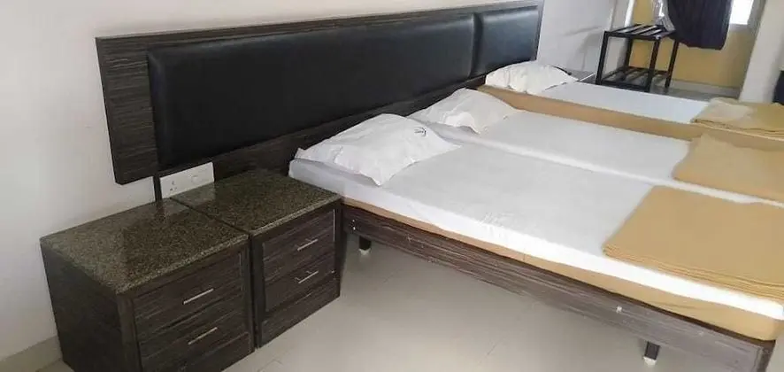 Basic Üç Kişilik Oda