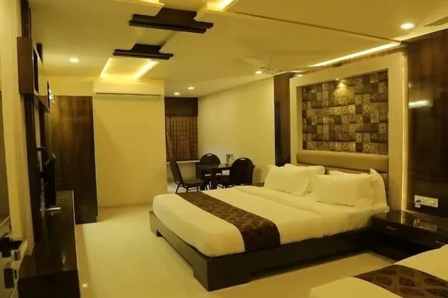Deluxe Üç Kişilik Oda