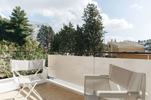 Deluxe Tek Büyük Yataklı Oda, Balkon (Afrodite)