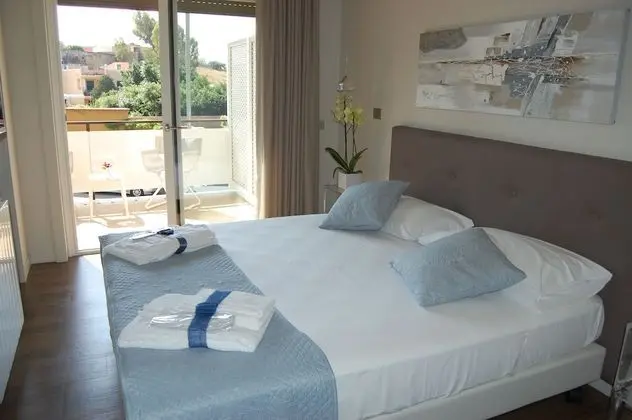 Deluxe Tek Büyük Yataklı Oda, Balkon (Afrodite)
