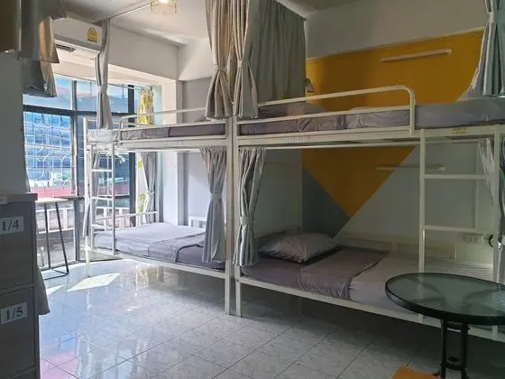 6 Bunk Bed, Mixed Dorm Air