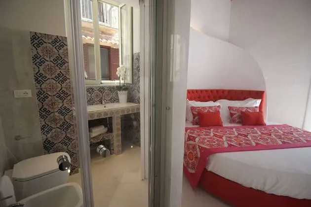 Junior Süit, Balkon