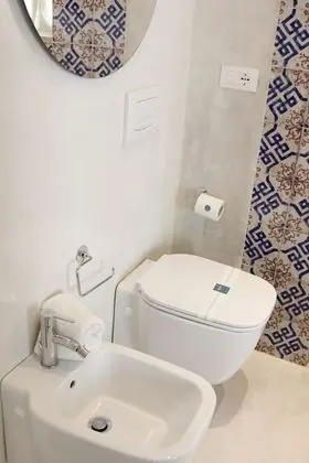 Junior Süit, Balkon