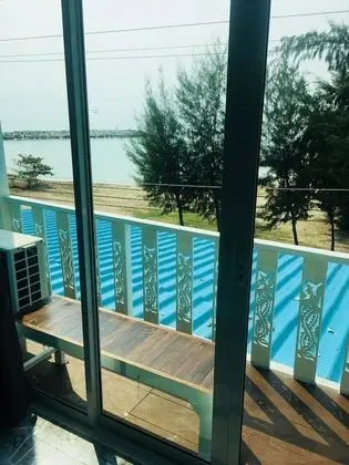 Standard Seaview